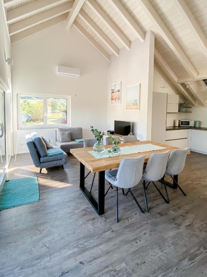 Wunderschoene Helle Wohnung Mit Grosser Dachterrasse Gottmadingen Exterior foto