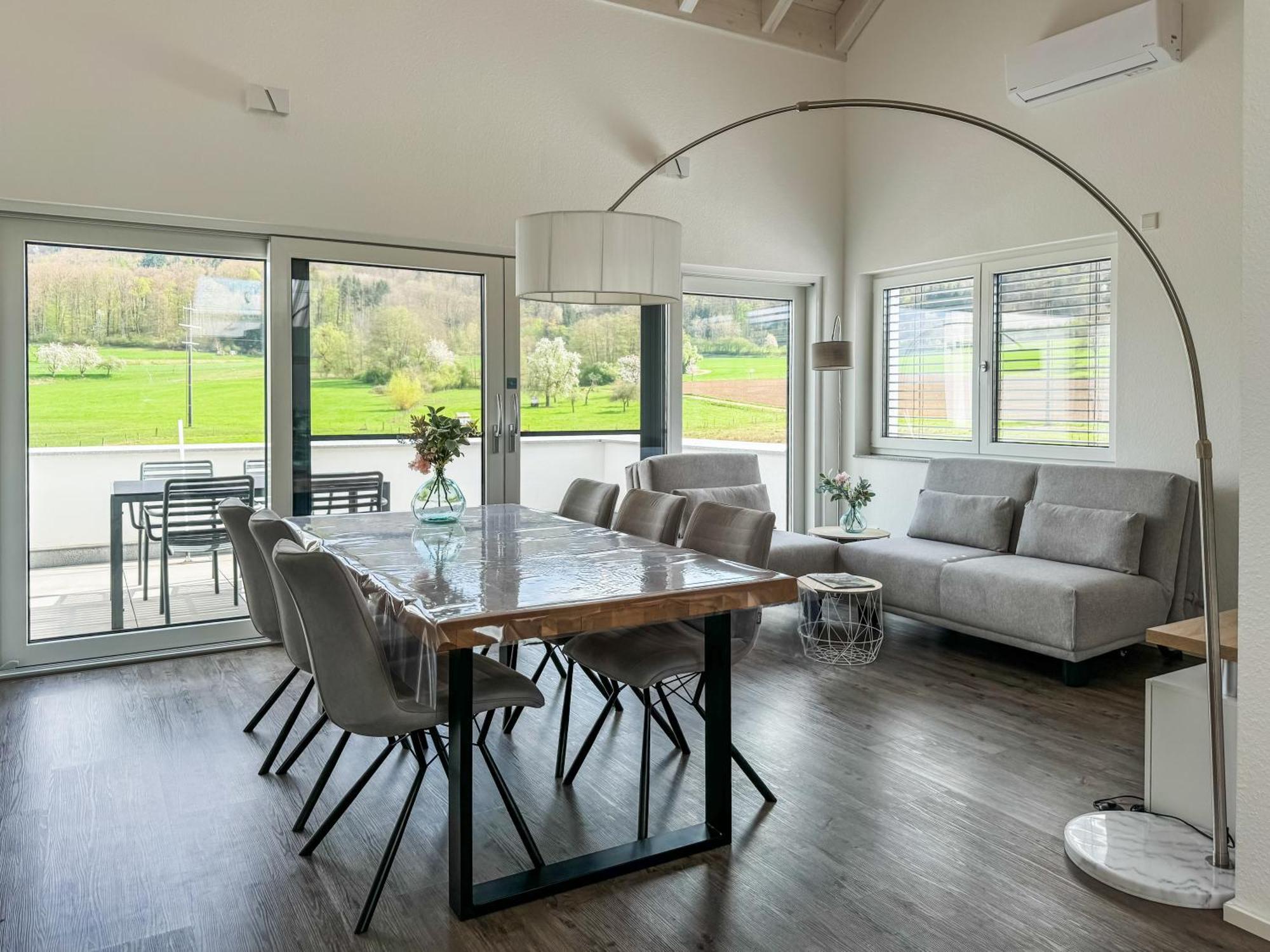 Wunderschoene Helle Wohnung Mit Grosser Dachterrasse Gottmadingen Exterior foto